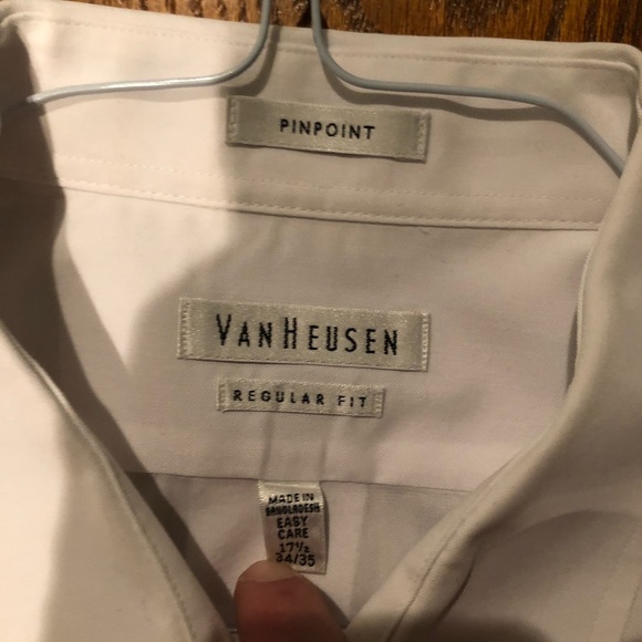 Van Heusen Dress Shirt - Picture 2 of 3